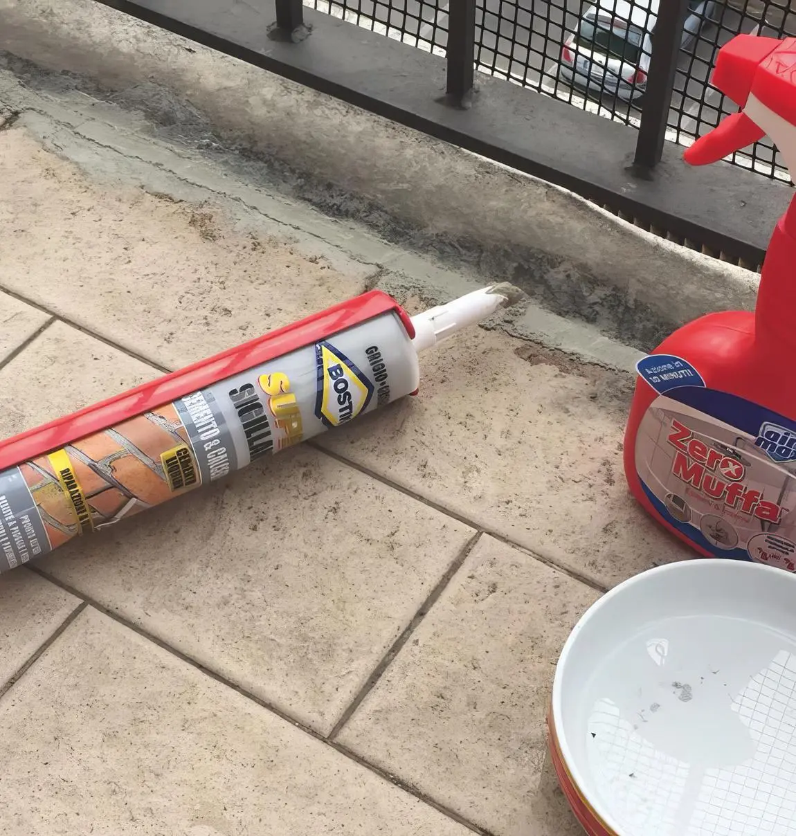 Sigillante crepe e fessure Bostik per legno e pavimenti - vari colori - Brico Qui